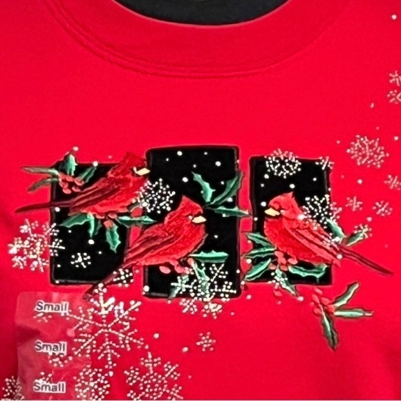 NWT Trilllogy Christmas Embroidered Cardinals Red Sweatshirt Size Small - Picture 5 of 10